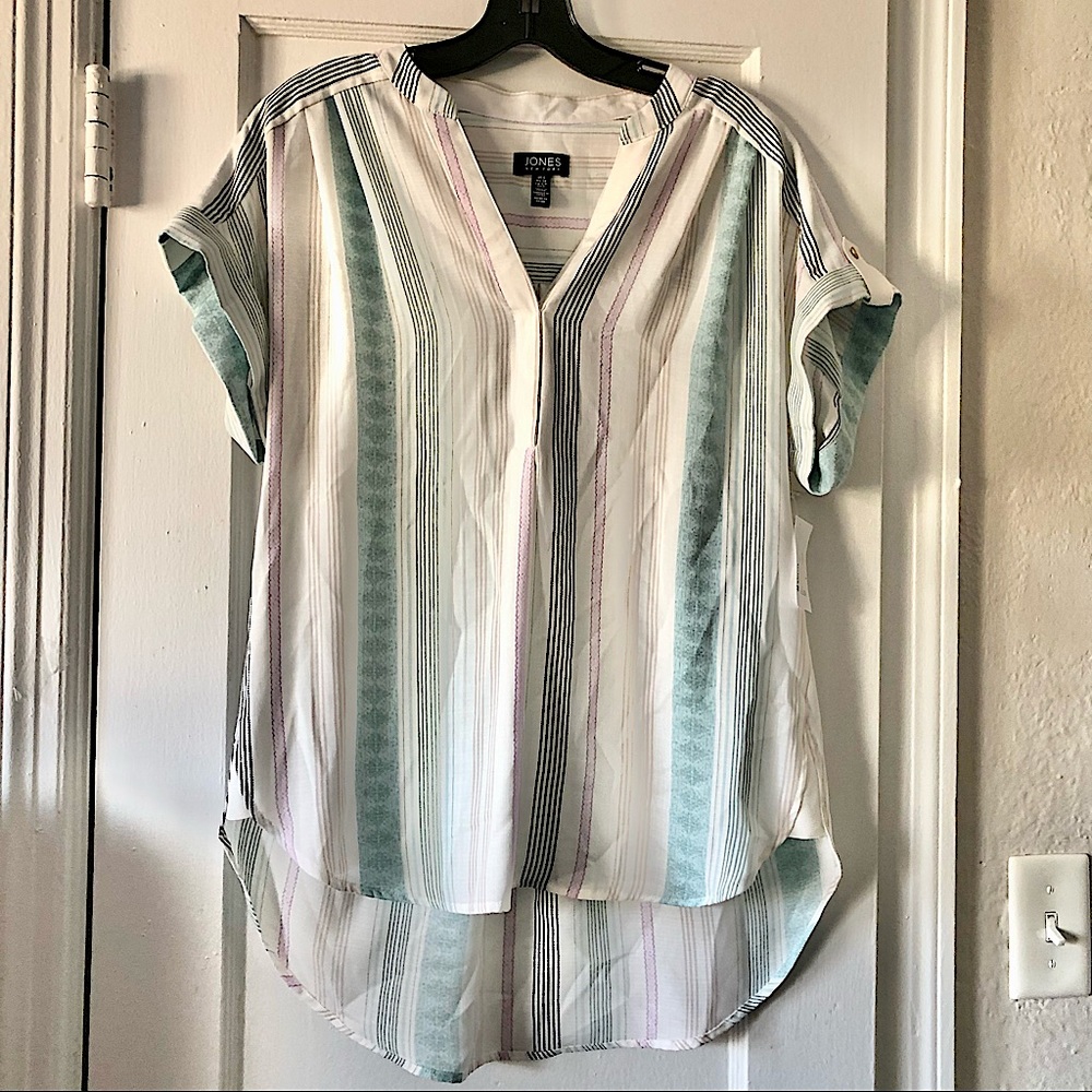 PASTEL STRIPED FLOWY BLOUSE